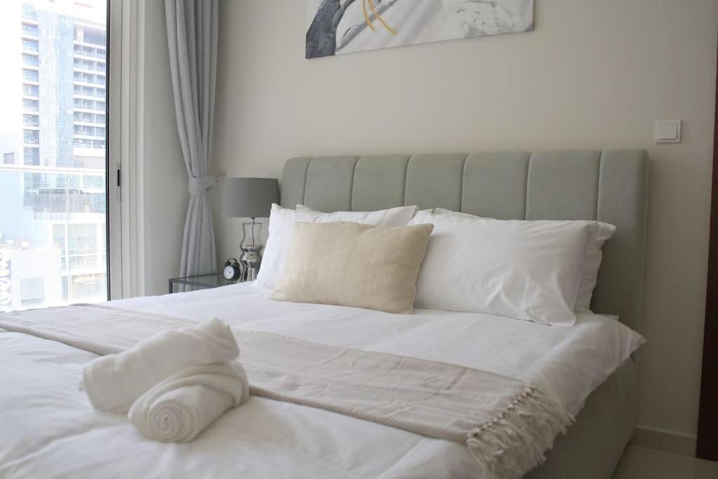 דובאי Vera Residences By Damac I 1Br Luxury Aparthotel מראה חיצוני תמונה